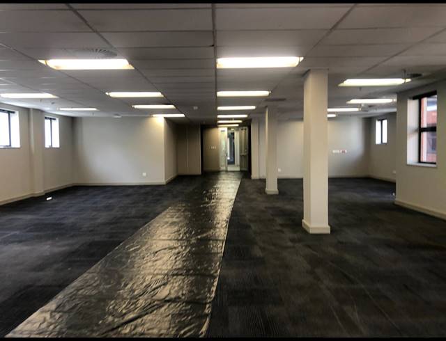 320M² OFFICE TO LET IN WAVERLEY